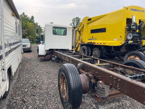 PETERBILT 330