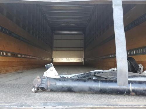 FREIGHTLINER M2 106