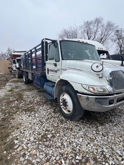 INTERNATIONAL 4300