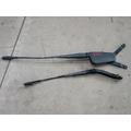 Windshield Wiper Arm MERCEDES MERCEDES GL-CLASS  D&amp;s Used Auto Parts &amp; Sales