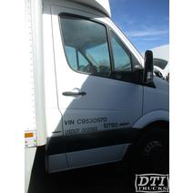 DTI Trucks Door Assembly, Front MERCEDES-BENZ Sprinter