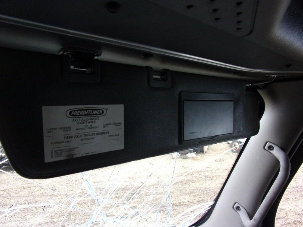 Freightliner Cascadia 113 Visor For Sale 621315 Md